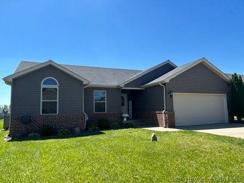 8717 Black Oak Dr, Charlestown, IN, 47111-0010 | Card Image