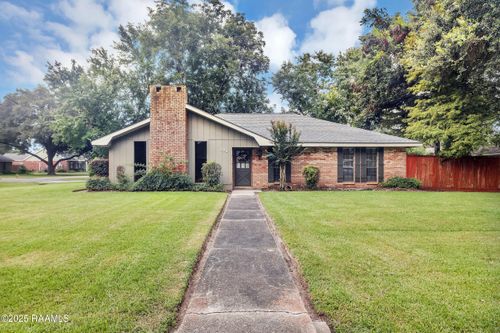 101 Tudor Cir, Lafayette, LA, 70506-5711 | Card Image