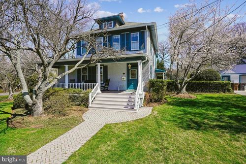 12 Wall St, ROCKVILLE, MD, 20850-2839 | Card Image