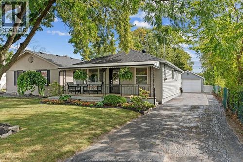 742 William St, Tecumseh, ON, N8N2A3 | Card Image