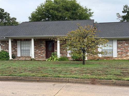 2711 Kingston St, Muskogee, OK, 74403-3227 | Card Image
