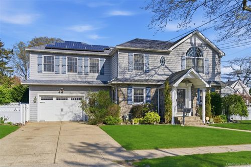 2185 Howard Pl, Bellmore, NY, 11710-3350 | Card Image