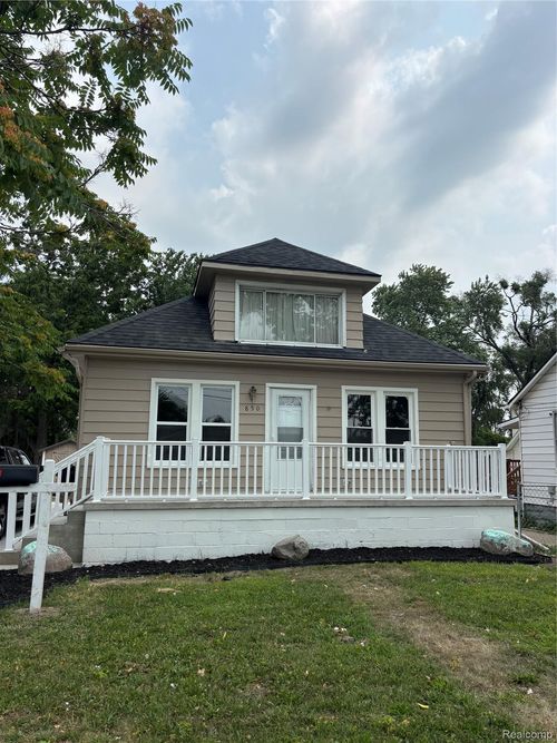 850 Montie Rd, Lincoln Park, MI, 48146-2075 | Card Image