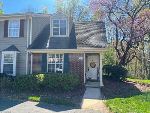 2733 Cottage Pl, Greensboro, NC, 27455-2301 | Card Image