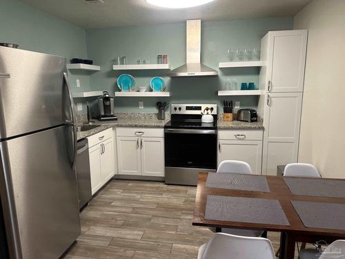 115-3208 Redwood Ln, Gulf Breeze, FL, 32563-5650 | Card Image