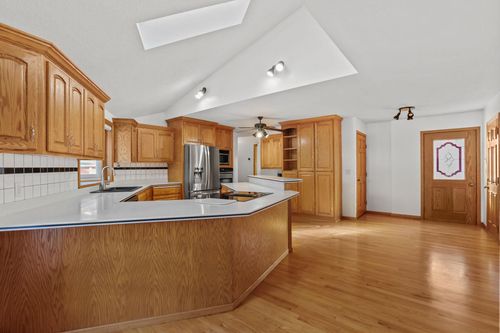 9016 Jackson Ave, Circle Pines, MN, 55014-3650 | Card Image