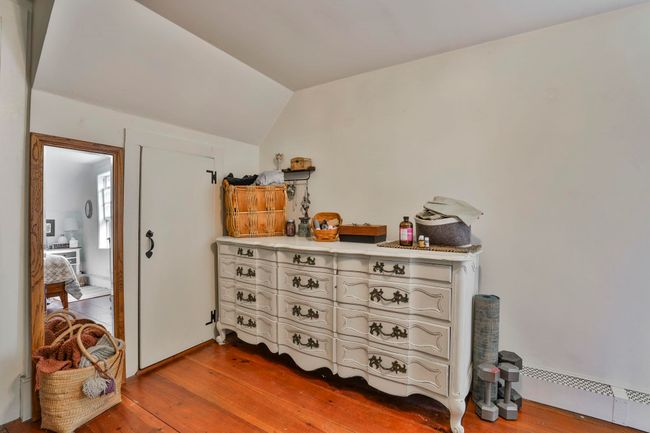 377 Main St, House other with 3 bedrooms, 2 bathrooms and null parking in Francestown NH | Image 32