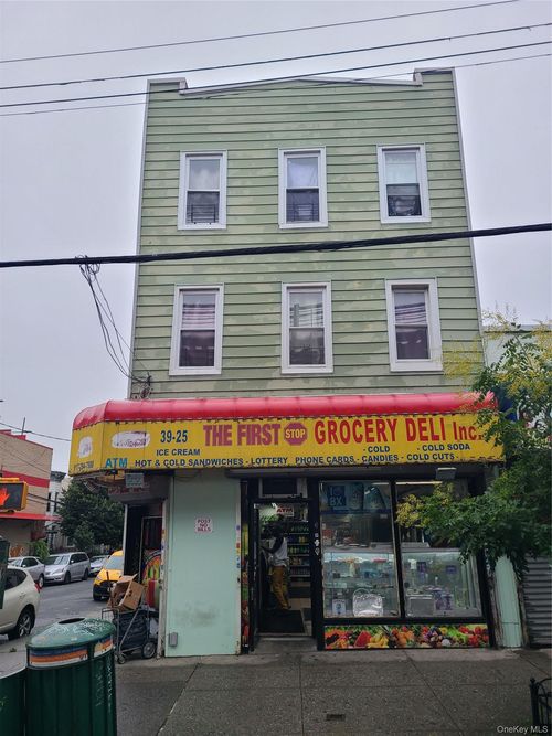 3933-3925-3933 White Plains Rd, Bronx, NY, 10466-3025 | Card Image