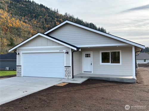 6479 Watson Loop, Maple Falls, WA, 98266-8208 | Card Image