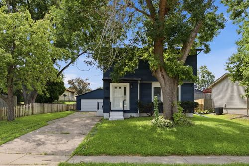 1903 Kings Dr, Bettendorf, IA, 52722-1931 | Card Image