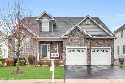 329 Van Dusen Dr, Marlboro, NJ, 07746-2462 | Card Image