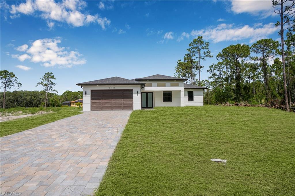 Residential in LEHIGH ACRES 4