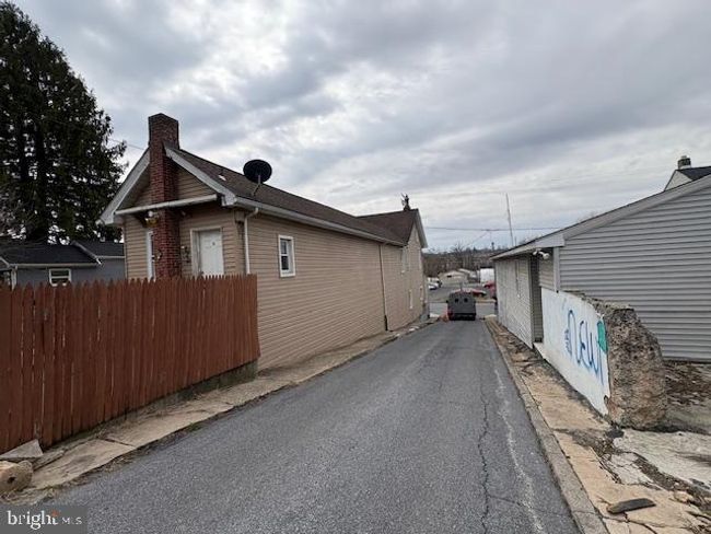 725 Front St, Home with 0 bedrooms, 0 bathrooms and null parking in CATASAUQUA PA | Image 61