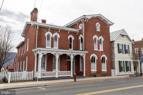 9400 S Congress St, NEW MARKET, VA, 22844-9455 | Card Image