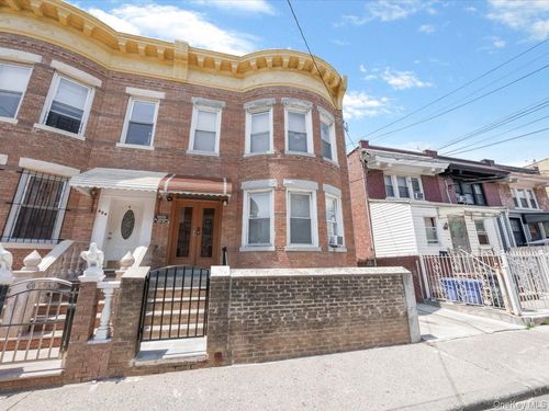 hse-452 Lincoln Avenue, New York, NY, 11208 | Card Image