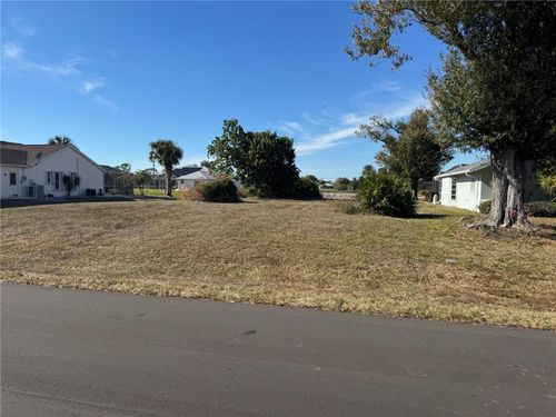 270 Broadmoor Ln, Rotonda West, FL, 33947-1903 | Card Image