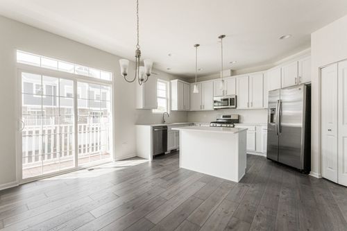 1944 Kingsley Cir, Northbrook, IL, 60062-5137 | Card Image