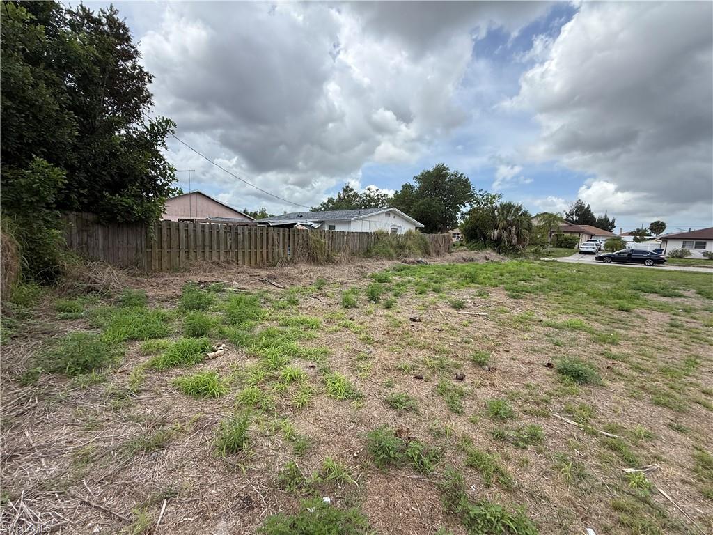 Land in NORTH PORT 2