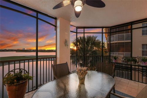 302-6422 Watercrest Way, LAKEWOOD RANCH, FL, 34202-5229 | Card Image