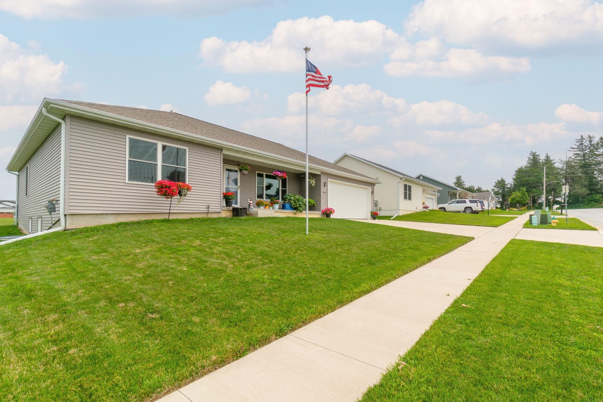 Monaghan Dr, Waverly, IA 50677