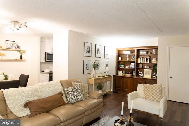 APT-1-5 - 919 Montgomery Ave, Condo with 2 bedrooms, 2 bathrooms and null parking in BRYN MAWR PA | Image 4