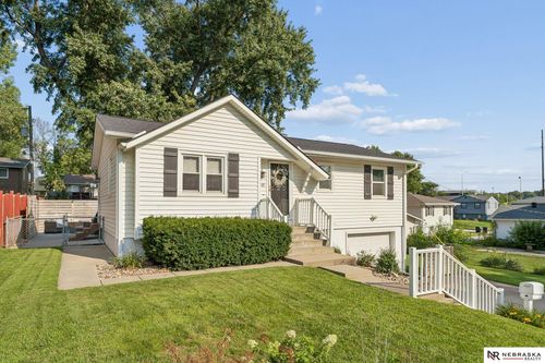 2818 S 117th Street, Omaha, NE, 68144 | Card Image