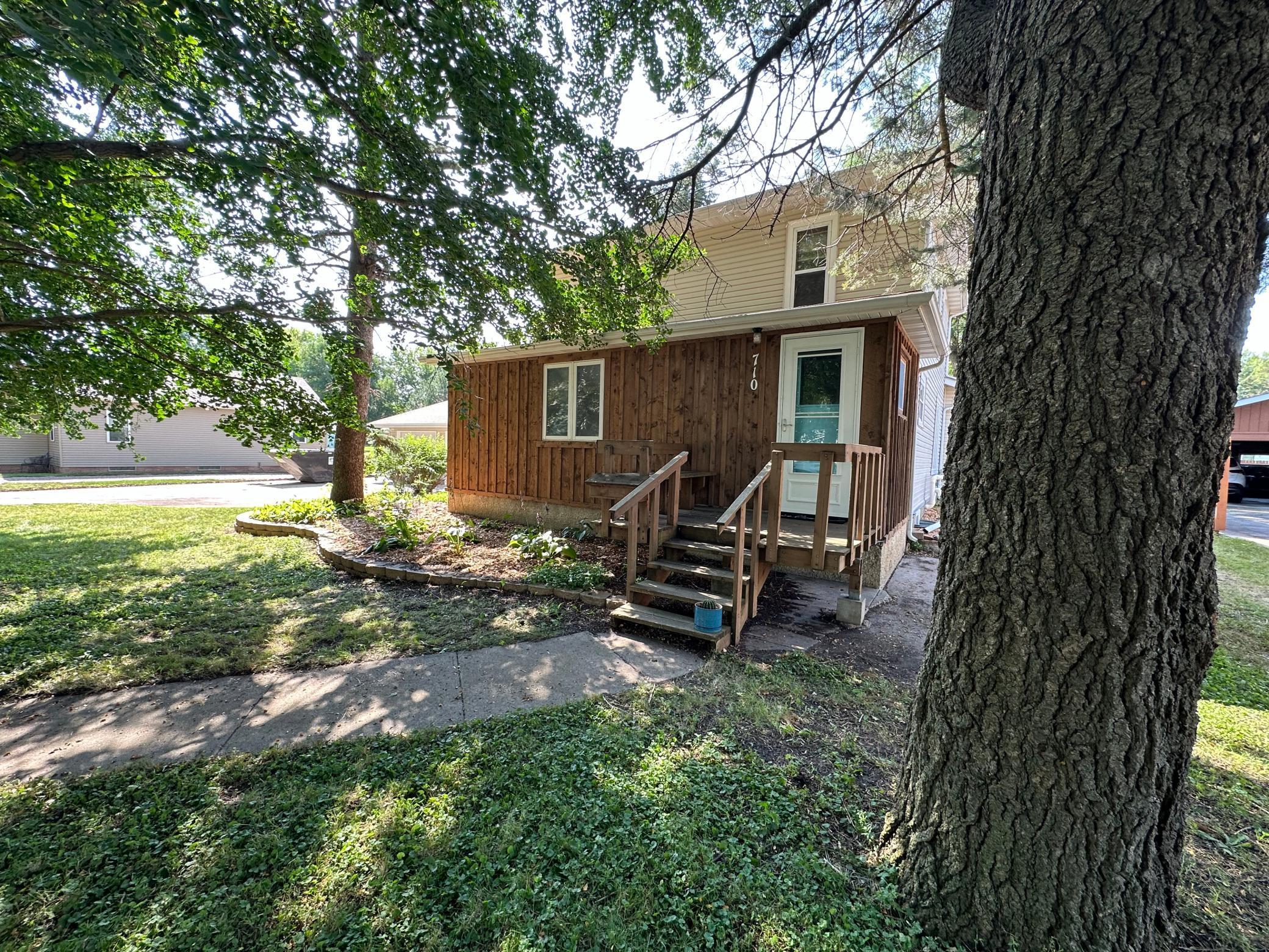 9th Ave, Worthington, MN 56187