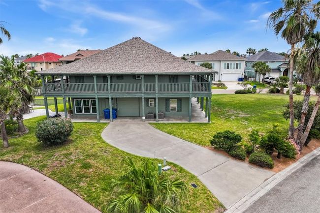 Side yard on Margo Ln | Image 38