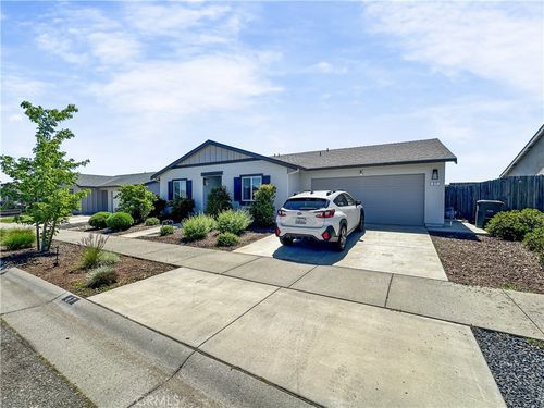 67 Magnesio St, Oroville, CA, 95965-8066 | Card Image