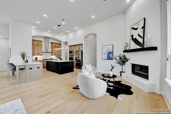 422 Quiet Oak Rd, House other with 4 bedrooms, 5 bathrooms and null parking in San Marcos TX | Image 14