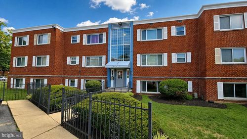 k-301-3839 Hamilton St, HYATTSVILLE, MD, 20781-1840 | Card Image