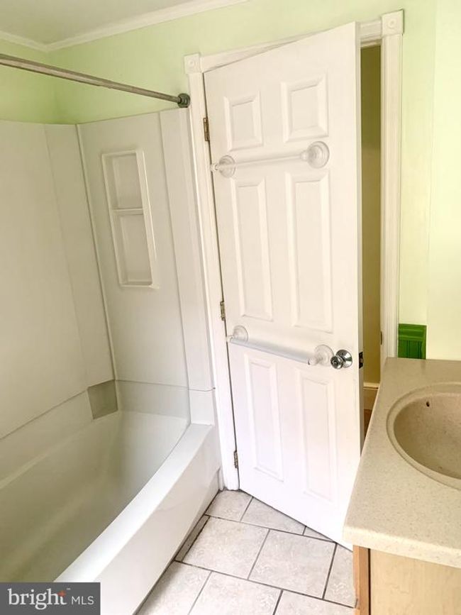42 E 5 Th St, Home with 3 bedrooms, 2 bathrooms and null parking in Historic New Castle DE | Image 18