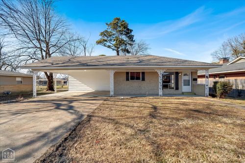 911 Nw 5th Street Nw, Walnut Ridge, AR, 72476 | Card Image