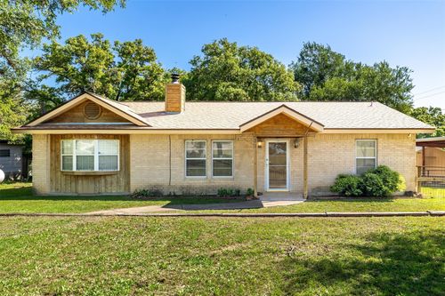21 County Road 235, Gonzales, TX, 78629-5105 | Card Image
