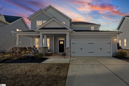 157 Foxbank Cir, Greer, SC, 29651-7321 | Card Image