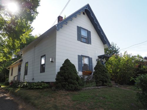 87 Starkweather St, Manchester, CT, 06042-3213 | Card Image