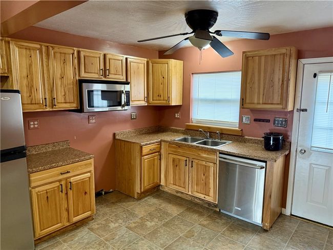 43 Clark St, House other with 3 bedrooms, 2 bathrooms and null parking in Clarksville PA | Image 7