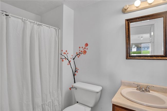 841 Sunset Cir, Townhouse with 3 bedrooms, 4 bathrooms and 2 parking in Cranberry Twp PA | Image 27