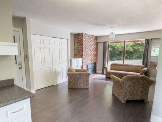 21764 124 Ave, House other with 3 bedrooms, 4 bathrooms and 8 parking in Maple Ridge BC | Image 8