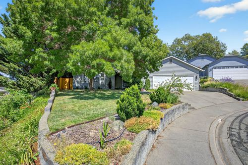 1346 Sunny Slope Dr, Grants Pass, OR, 97527-5764 | Card Image