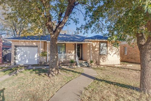 1303 Runnels St, Big Spring, TX, 79720-4340 | Card Image