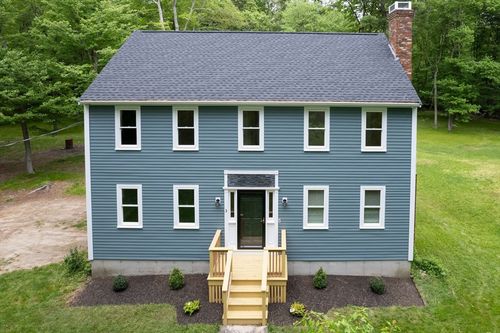3 Ashlawn Rd, Assonet, MA, 02702-1105 | Card Image