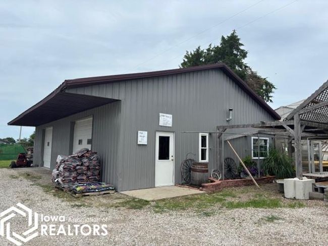 20170 Highway 2, Home with 5 bedrooms, 4 bathrooms and null parking in Bloomfield IA | Image 29