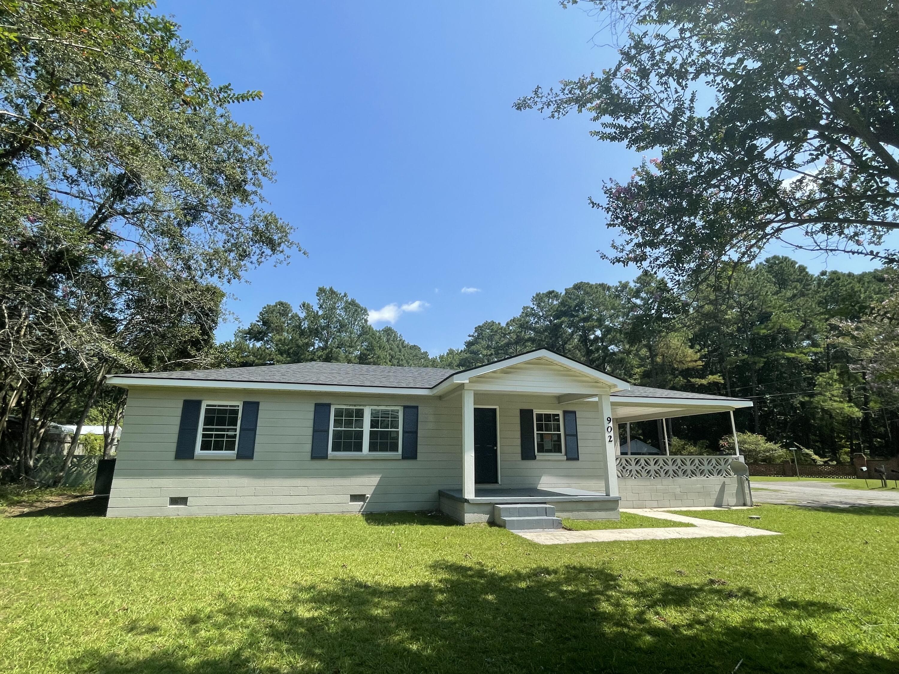 Poplar St, Walterboro, SC 29488