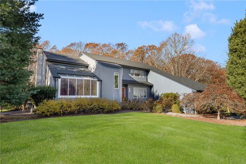 100 Cavalier Dr, East Greenwich, RI, 02818-1566 | Card Image