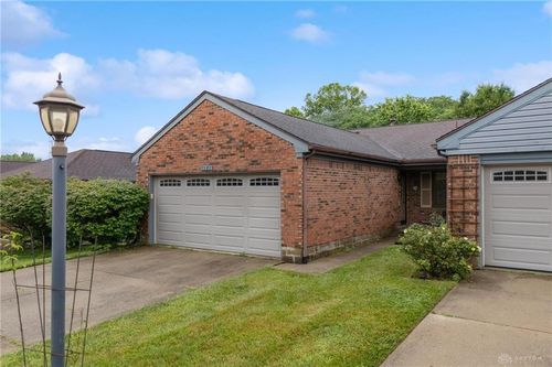 1121 Christi Cir, Beavercreek, OH, 45434-6379 | Card Image
