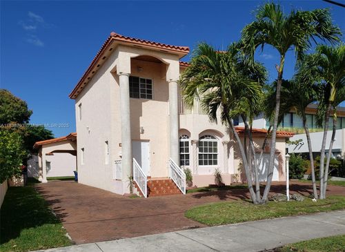 3124 Prairie Ave, Miami Beach, FL, 33140-3427 | Card Image