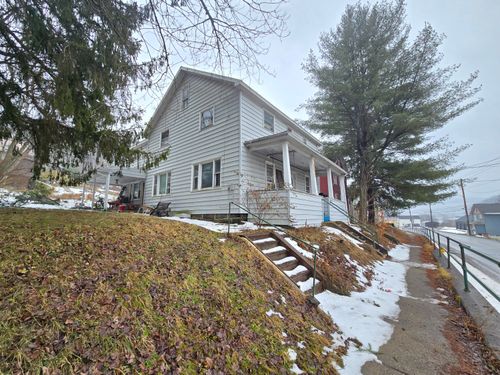 520 N Broad St, Ridgway, PA, 15853-2184 | Card Image