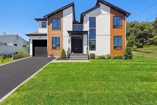 17 Gerhard Rd, Plainview, NY, 11803-5501 | Card Image