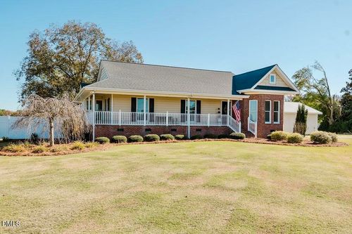 1676 Smithfield Hwy, Newton Grove, NC, 28366-8146 | Card Image